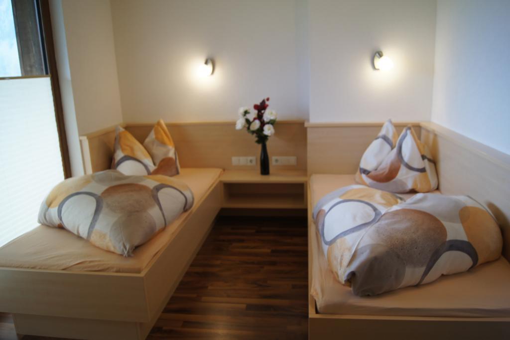 Familienferienhaus Florentine Längenfeld Esterno foto