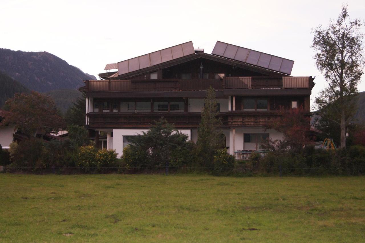 Familienferienhaus Florentine Längenfeld Esterno foto